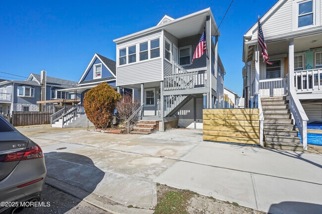 Photo - 214 Webster Ave