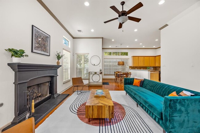 Photo - 6704 Menchaca Rd