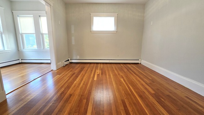 Photo - 61 Waverly St Unit 1