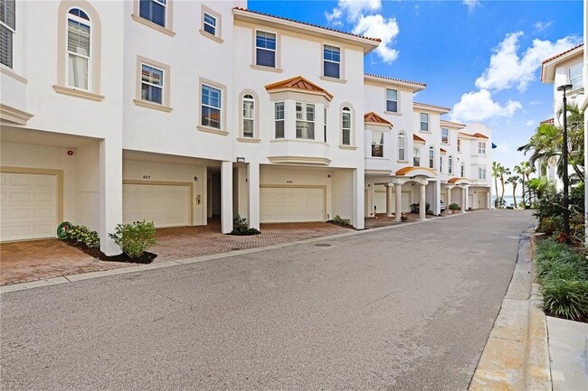 Building Photo - 1340 BAYSHORE Blvd Rental