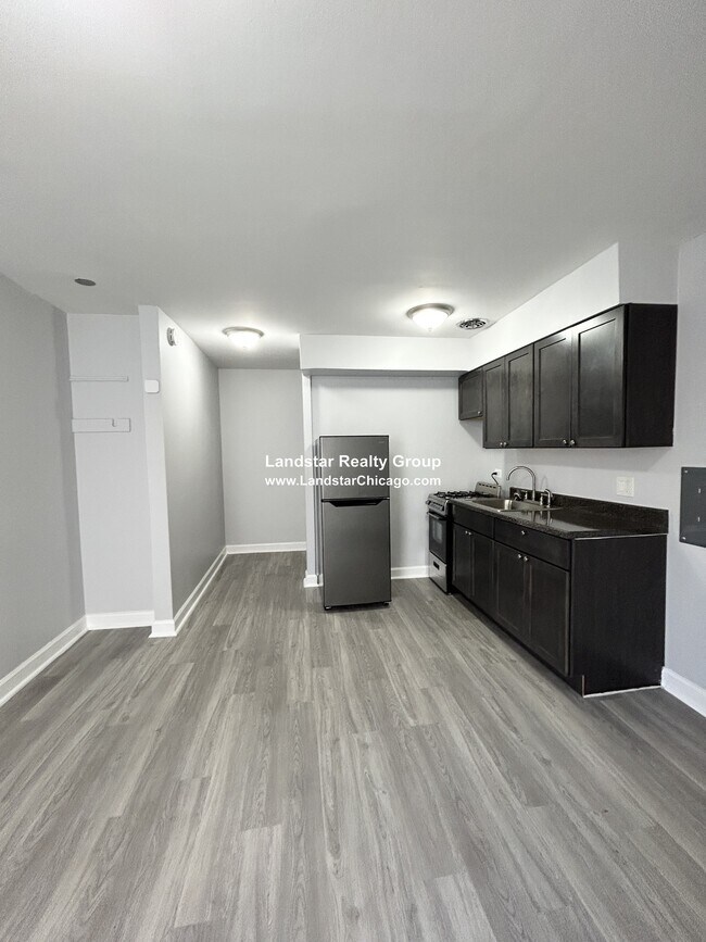 Photo - 1040 W Hollywood Ave Unit 520