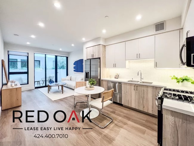 Breathtaking, Modern One Bedroom with Stai... - Breathtaking, Modern One Bedroom with Stai... Condo Unit 203