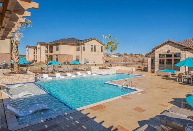 Building Photo - Vistas at Red Creek