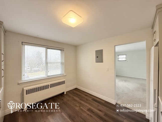 Photo - Bright 2-Bedroom Corner Apartment with Shared Backyard – Brampton Unité 2