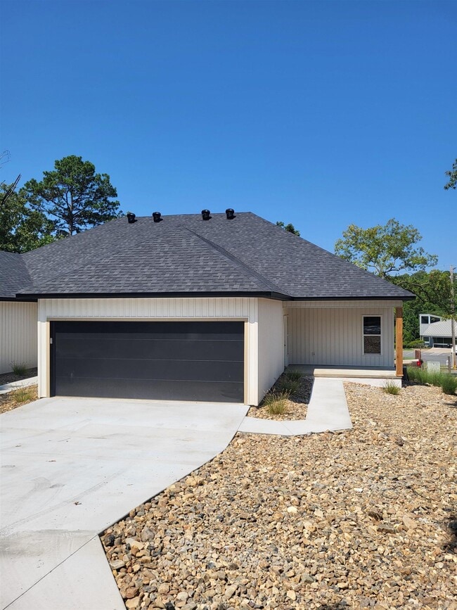 Building Photo - 1801 Aldersgate Rd Rental