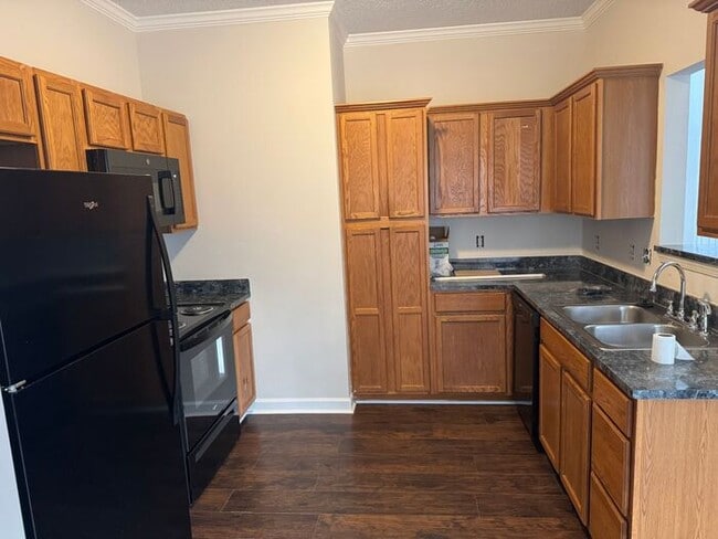 Photo - Great 3 bedroom with garage!