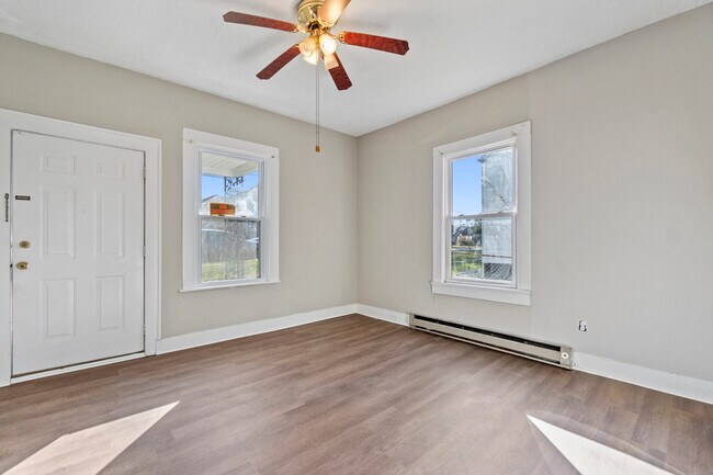 Photo - 152 Spring St