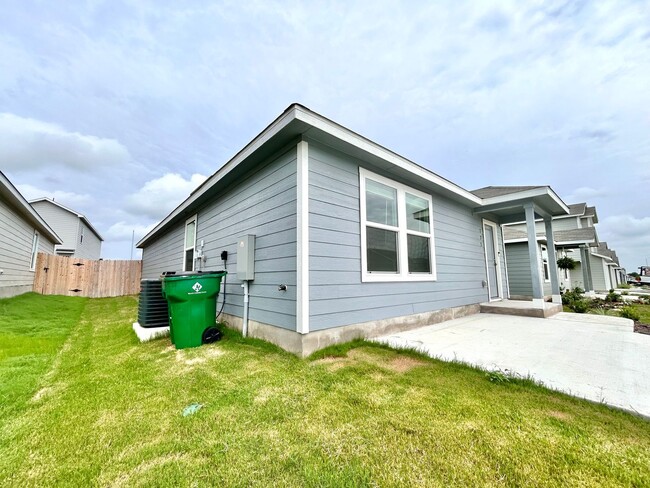 Photo - Charming 3/BR 2/BA Home with Spacious Back...