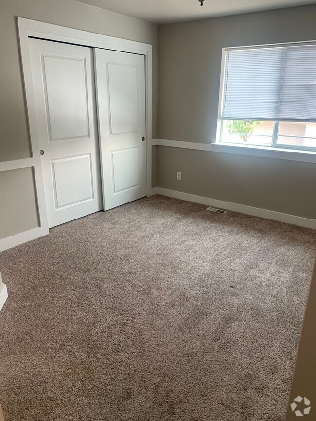 Building Photo - 9193 W Brogan Dr Unit 1 Rental