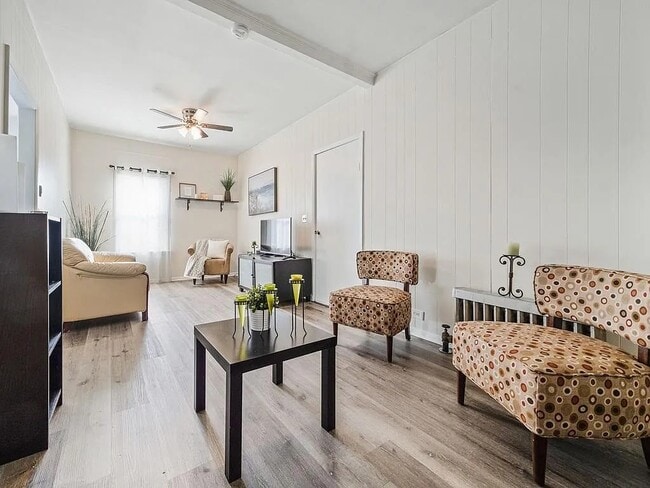 Photo - 17 Rhodes Ave