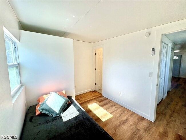 Building Photo - 5675 Pine Island Rd