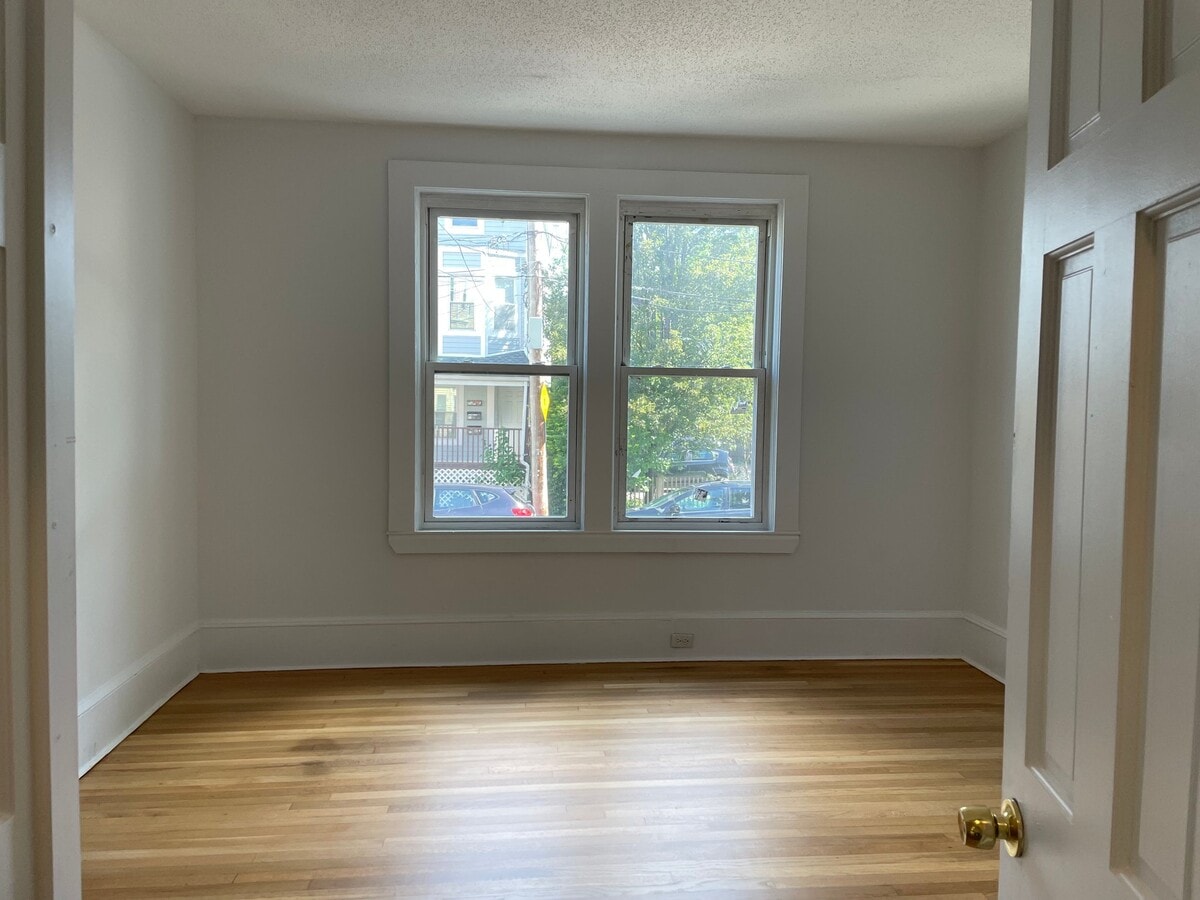 Photo - 18 Bradbury St