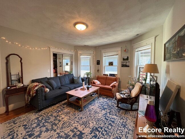 Photo - 305 Highland Ave Unit 3