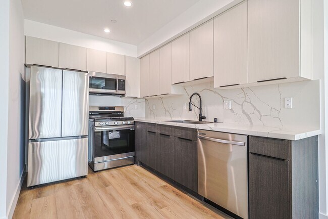 Photo - 1700 S Redondo Blvd Unit 1702