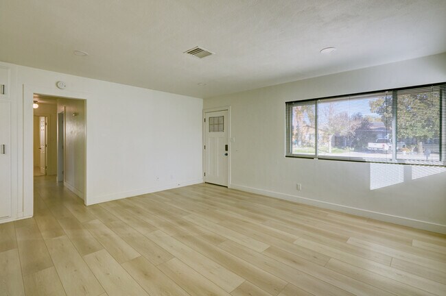 Photo - Modern 3 Bedroom Pool Home in Hemet