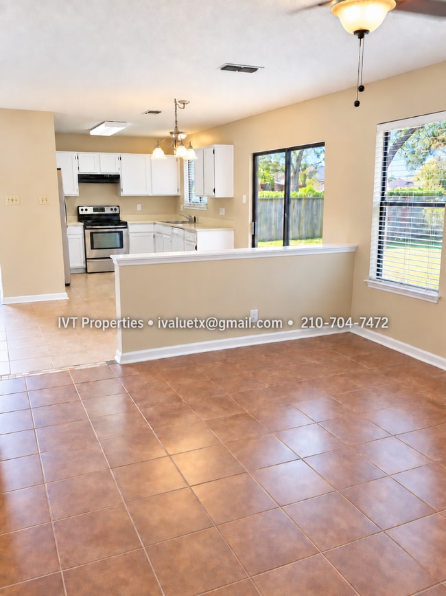 7311 Sunscape Way