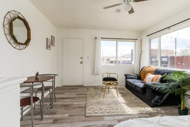 Photo - 538 N. Main Street