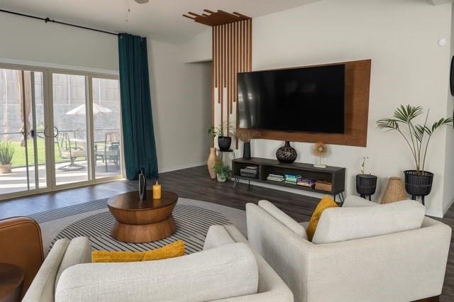 Photo - 495 Sweet Ln