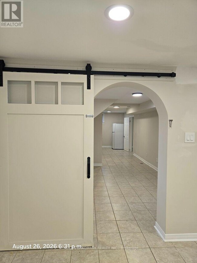 98 Newton Dr
