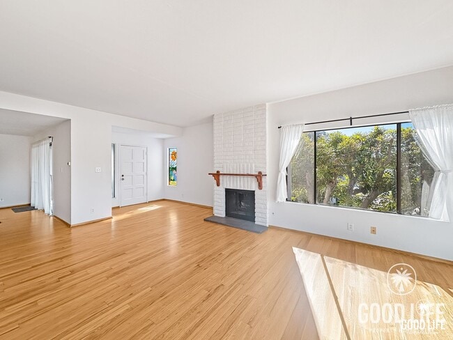 Photo - Spacious 4Bd/3Ba Townhome near SDSU