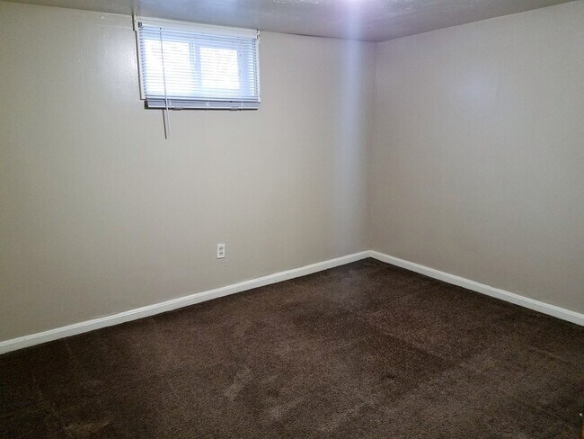 Photo - 218 S Lakeview Dr