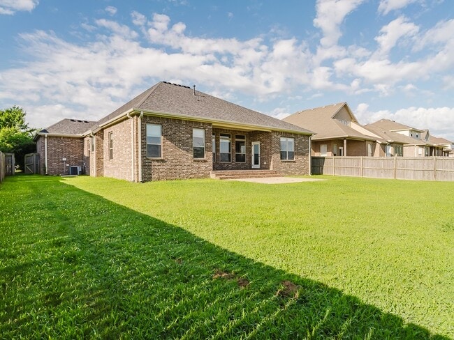 Photo - 1500 SW Wisteria Ave