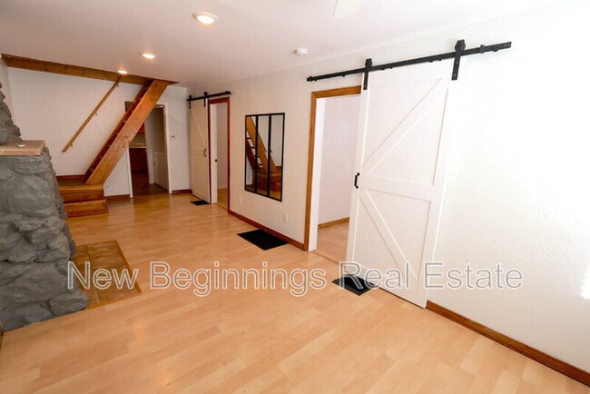 Photo - 2028 E Dale St