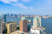 Sweeping views of Newport, the Hudson River and the Manhattan skyline.