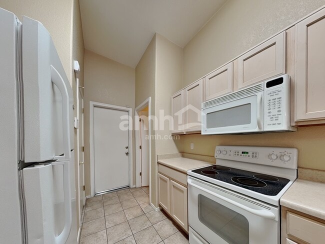 Photo - 2435 W Waterway Pl