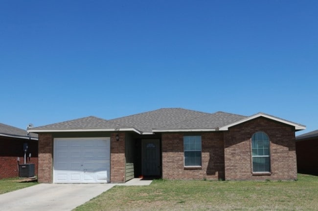 Plainview Vistas Apartments - Plainview Vistas