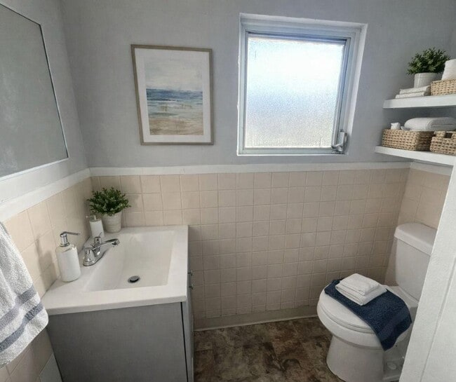 Photo - 138 Southland Ct