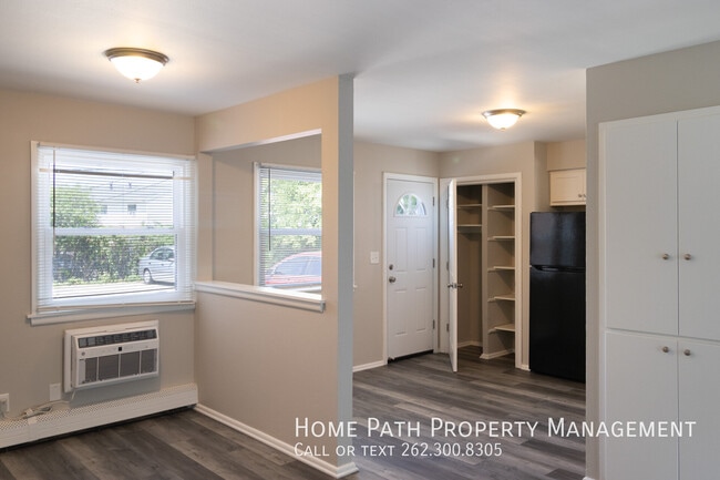 Building Photo - 3030 W Iona Terrace Unit 1