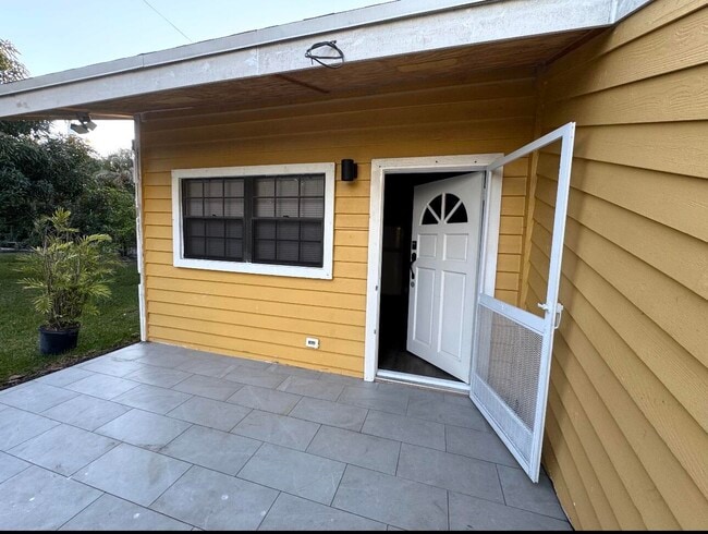 Photo - 5239 Club Rd