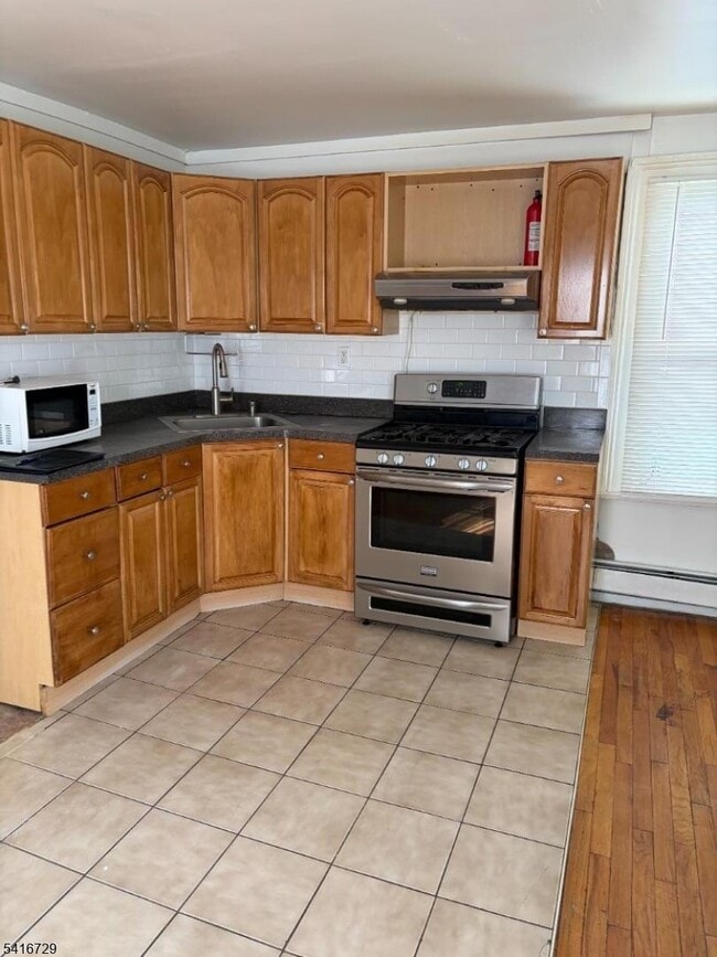 23 Garrison St Unit 2