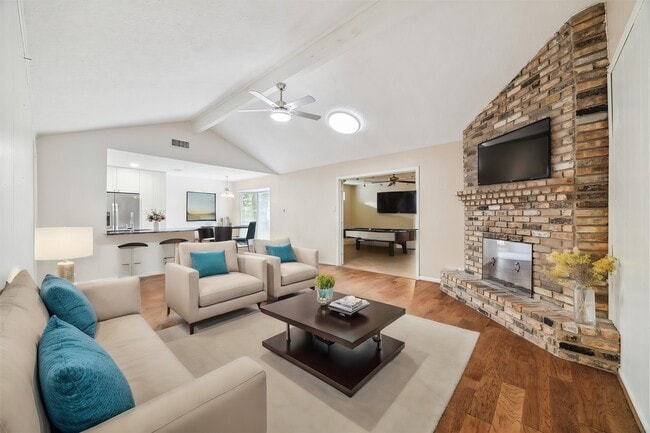 Photo - 5359 Little John Ln