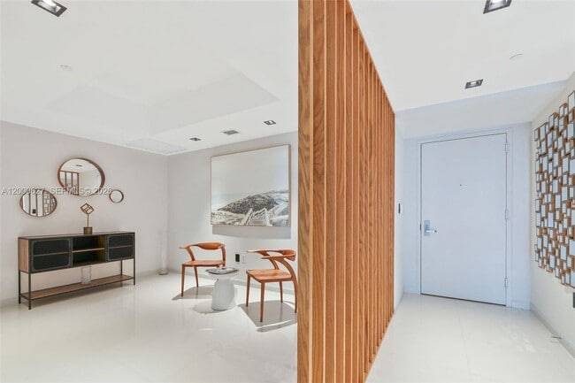 Photo - 465 Brickell Ave Unidad 1805