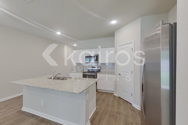 Photo - 116 Yardley Ct