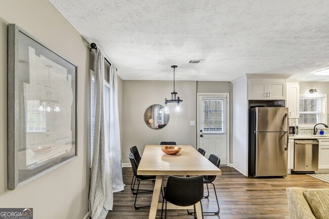 Photo - 3017 Valley View Dr