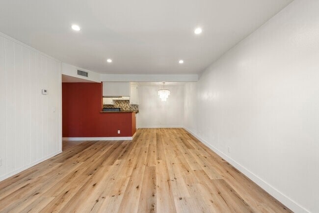 Photo - 4524 Tujunga Ave Unidad 4524 Tujunga Ave