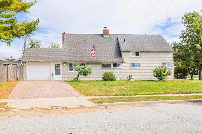 Building Photo - 201 Sprucewood Dr