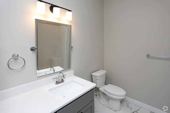 1BR, 1BA, Moore - 739 SF