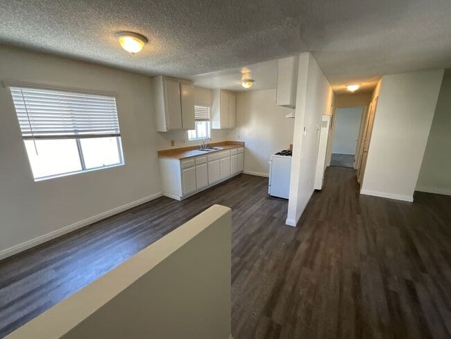Building Photo - 3814 Grace Ave Rental