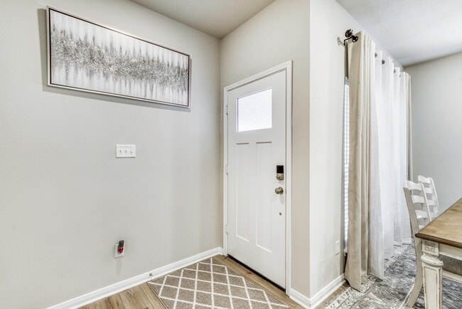 Photo - 15225 Still Water Mdw Lp