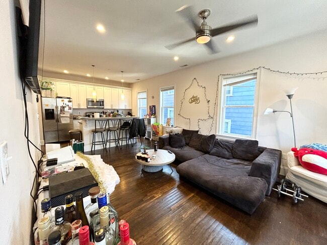 Photo - 9 Oswald St Unit 2