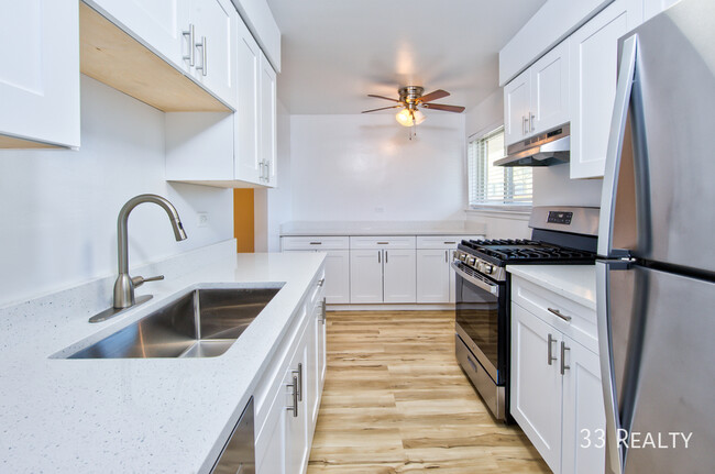 Photo - 1240 St James Pl Apartment Unit 2E