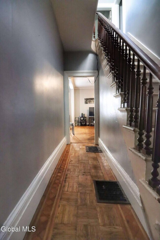34 Kimball St Unit 1