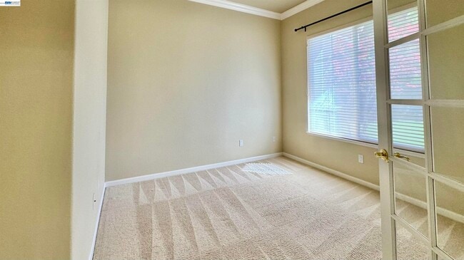 Photo - 118 Deer Meadow Terrace