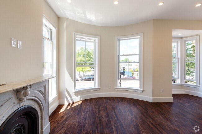 Building Photo - 1888 Washington St Unit 1 Rental
