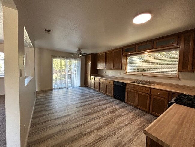 Photo - 2213 N Cirby Way