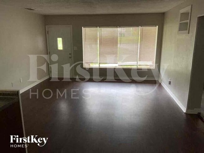 Photo - 3408 E Knollwood St